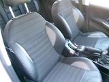 Peugeot 2008 (2015) 1,6 BlueHDI AC TEMP USB - náhled 20