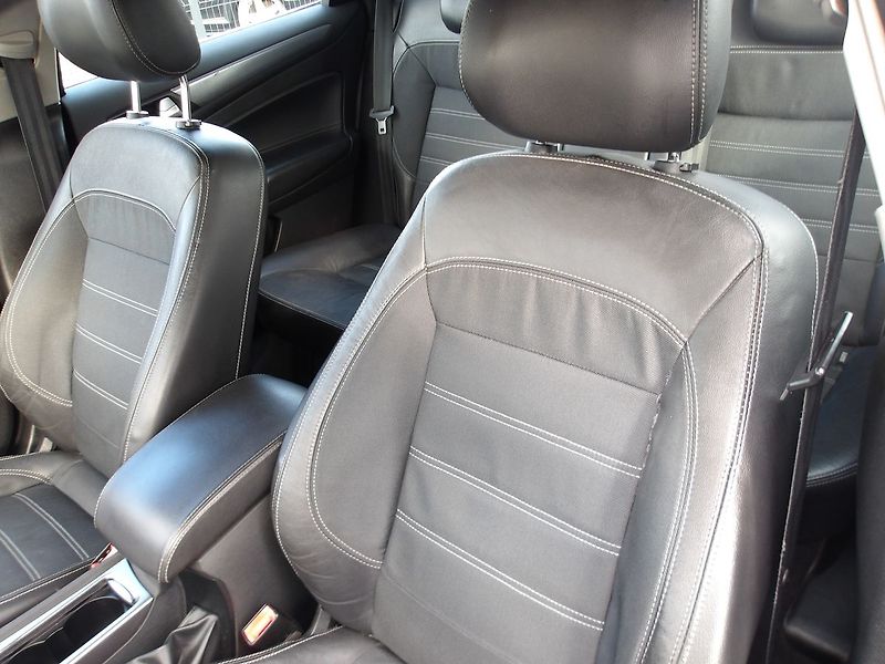 Ford Mondeo 2,0TDCi - fotka 17 z 25