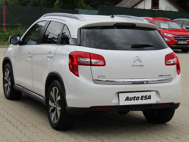 Citroën C4 Aircross (2013) 1.8HDi 4x4, Panorama - fotka 4 z 23