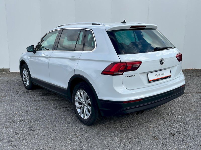 Volkswagen Tiguan (2018) 2.0 TDI 85 kW BMT Trendline - fotka 26 z 26
