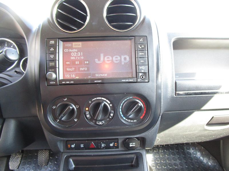Jeep Patriot 2,0TDI-103KW- - fotka 11 z 14
