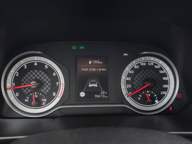 Hyundai i20 (2022) 1.2i 62kW, ČR, 1. Maj., Serv. - fotka 15 z 21