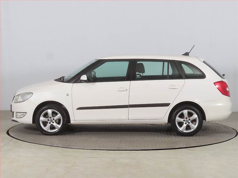 Škoda Fabia (2012) Elegance 1.2 TSI, po STK - fotka 3 z 19