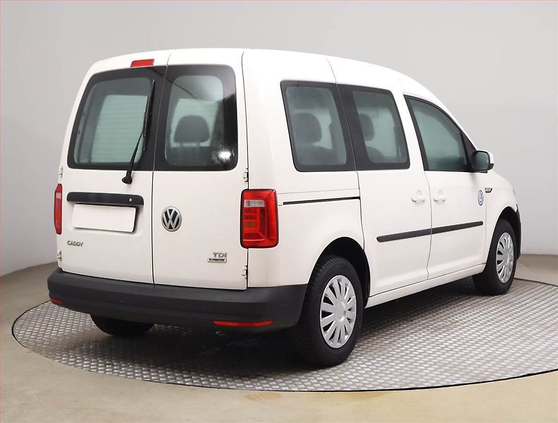 Volkswagen Caddy (2016) 2.0 TDI, 5Míst, ČR - fotka 5 z 16