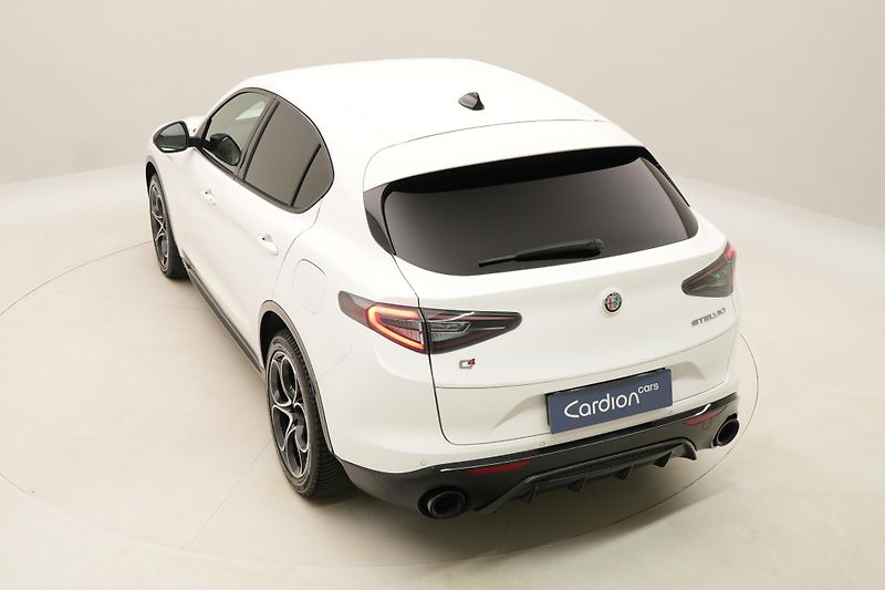 Alfa Romeo Stelvio VELOCE 2.2JTDm Q4 AUT - fotka 17 z 56