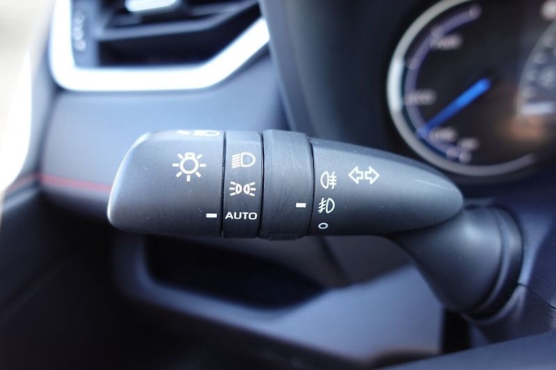 Toyota RAV4 2,5 PHEV Plug-in Selection VIP - fotka 30 z 38