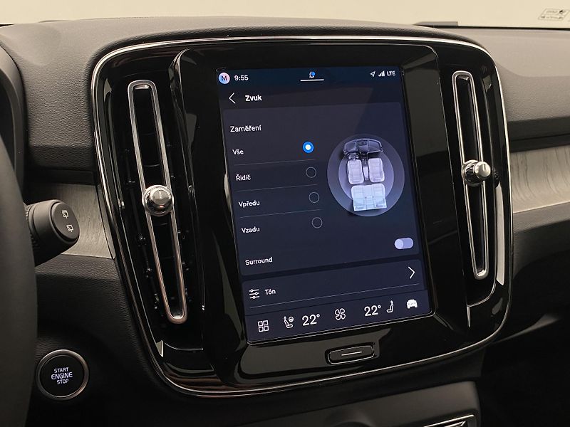Volvo XC40 (2026) B4 AUT DARK PLUS - fotka 57 z 65
