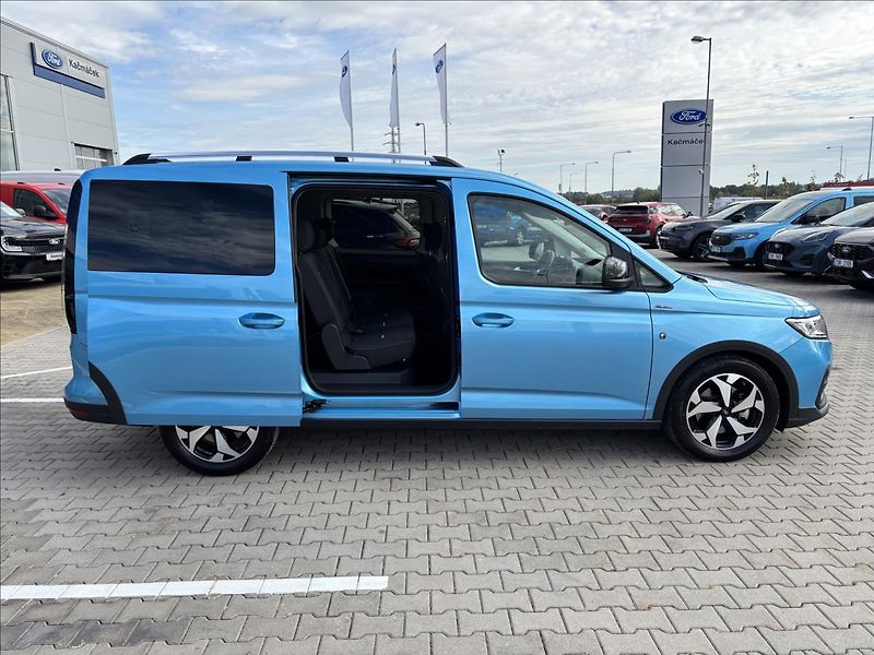 Ford Tourneo Connect 2,0 EcoBlue Active L2 Aut. - fotka 17 z 52