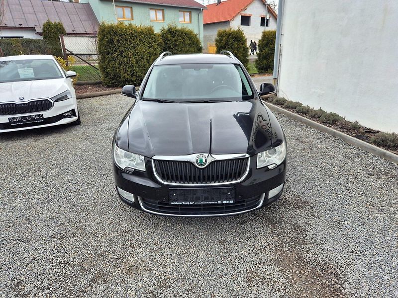 Škoda Superb (2011) 2.0 TDI Serviska Rozvody - fotka 39 z 48