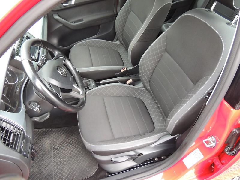 Škoda Fabia (2018) 1.0MPi,55kw,Amb,1.maj,ČR - fotka 28 z 43