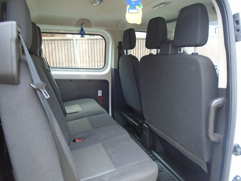 Ford Transit Custom (2015) 2.2 TDCi 6 míst, klima - fotka 14 z 25