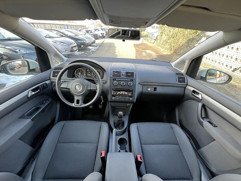 Volkswagen Touran 1.2TSi 77kw  7MÍST TEMPOMAT  - fotka 18 z 43