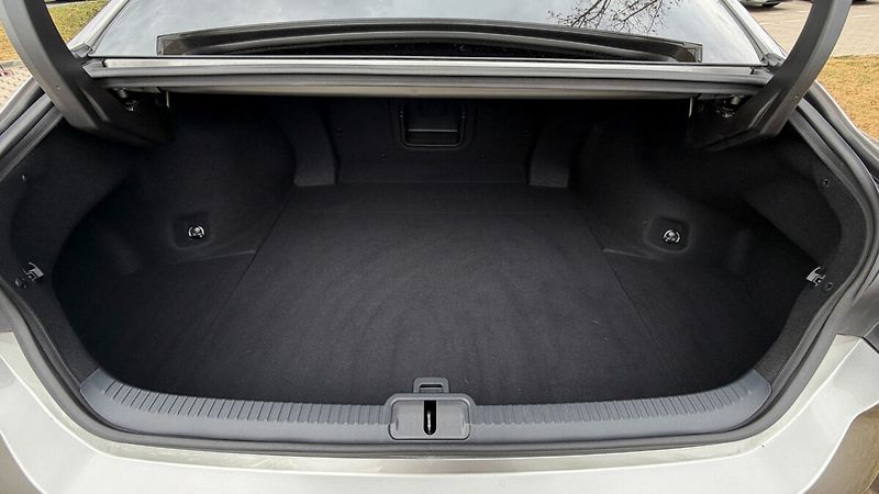 Lexus ES 300h 300H 2,5 HEV BUSINESS EDITION - fotka 23 z 25