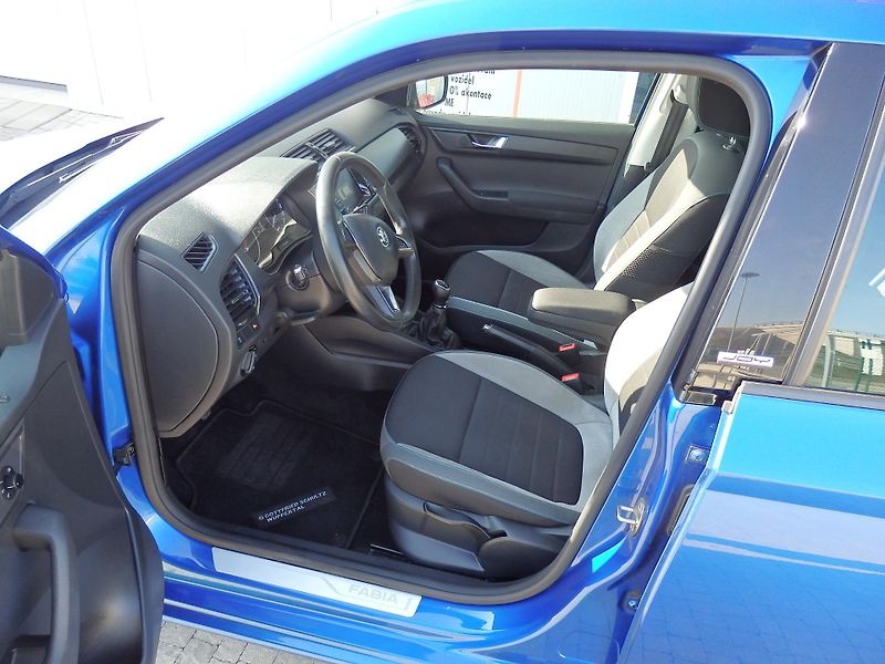 Škoda Fabia 1.2 TSI 66 kW KLIMA, NAVI, JOY - fotka 6 z 15