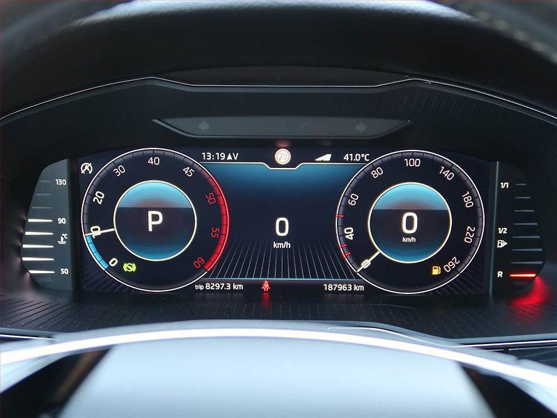 Škoda Superb (2021) 2.0 TDI - fotka 11 z 20