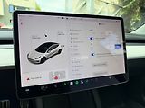 Tesla Model 3 Long Range AWD - náhled 24