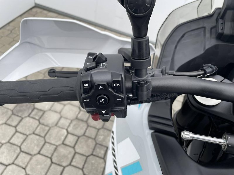 CFMOTO (2026) 1000MT-X Adventure EU5+ - fotka 11 z 12