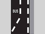 Nápis na vozovce. Vyjadřuje různé doplňující údaje, například „BUS“, „TRAM“, „PRAHA“, „STOP“, „ŠKOLA“; užít lze i vhodné symboly.