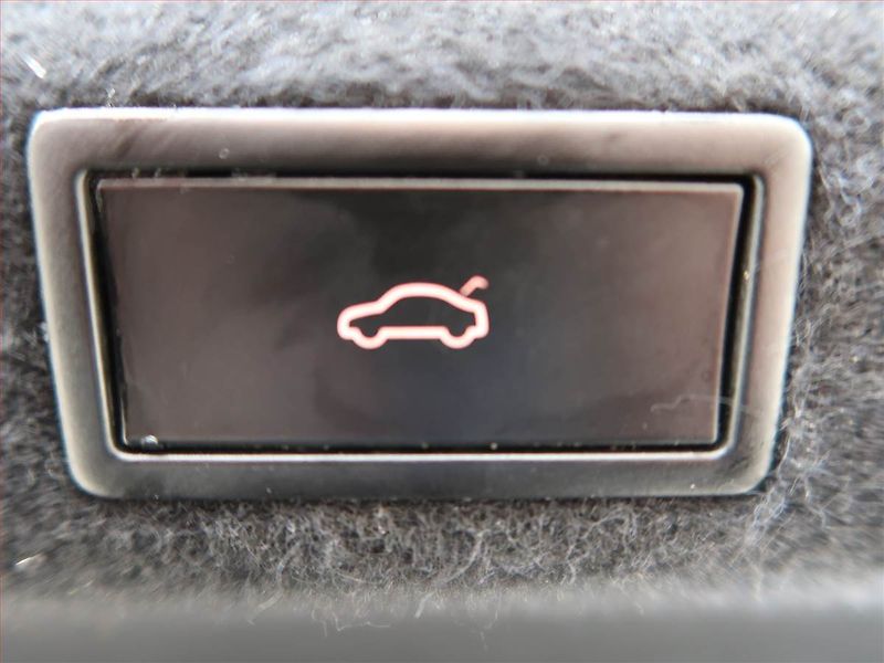 Škoda Superb (2020) 2.0 TDI, 4X4, Automat, Kůže - fotka 18 z 19