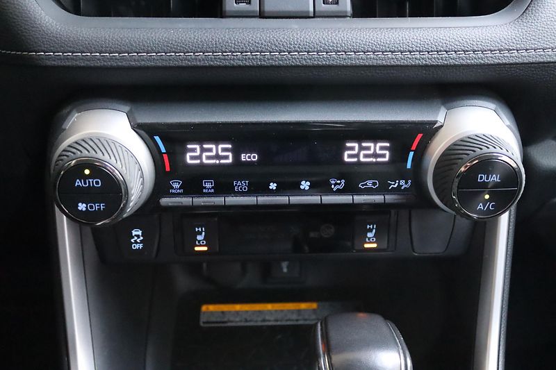 Toyota RAV4 2.5 HYBRID CVT 131kW - fotka 31 z 50