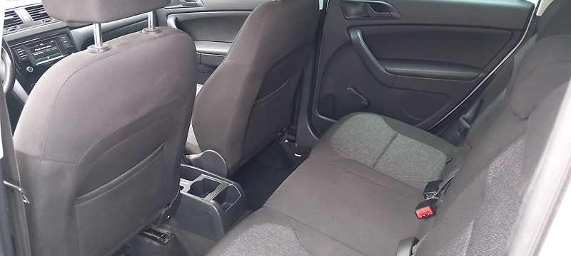 Škoda Yeti 1.2 TSI Active - fotka 11 z 27