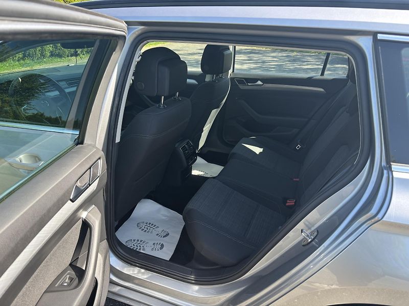 Volkswagen Passat (2020) 2.0TDI Business REZERVACE - fotka 19 z 25