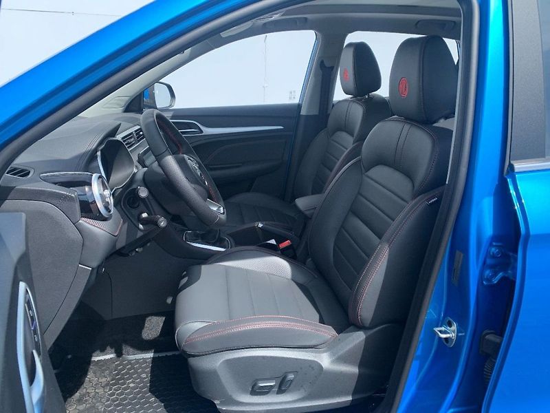 MG ZS Elegance 1.0 TGI 82kW 6MT - fotka 7 z 16