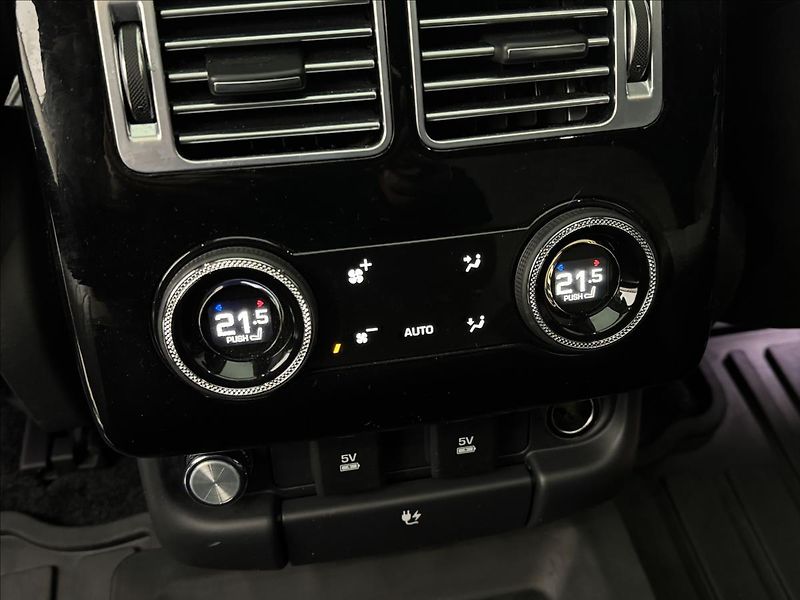 Land Rover Range Rover 5,0 405kW SV OVERFINCH DPH HUD - fotka 45 z 53