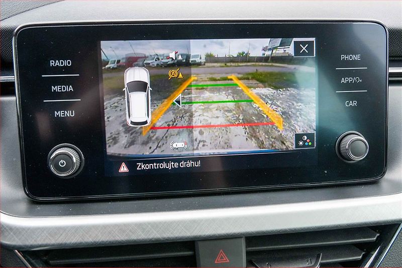 Škoda Kamiq (2023) Ambition 1.0 TSI, Serv.kniha - fotka 13 z 16