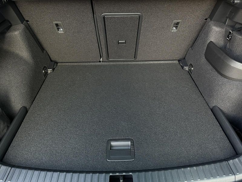 Škoda Karoq 2.0TDi DSG 4x4 150PS Matrix-LE - fotka 42 z 45
