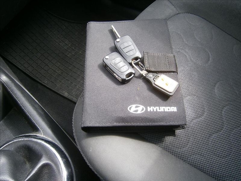 Hyundai i20 1,3 i KLIMA - fotka 10 z 11