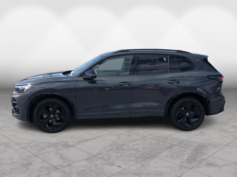Volkswagen Tiguan R-Line People 1,5 eTSI 110kW m - fotka 3 z 30