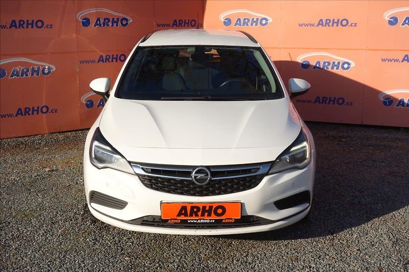 Opel Astra 1,6 CDTi 81KW, ČR, 1 MAJITEL. - fotka 2 z 33