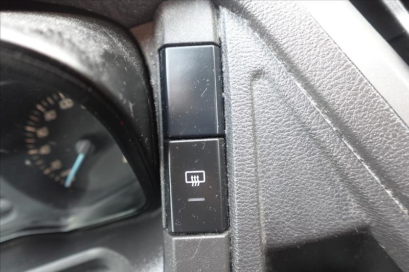 Ford Transit 2,2 TDCi  L2H2 9MÍST BUS KLIMA - fotka 25 z 30