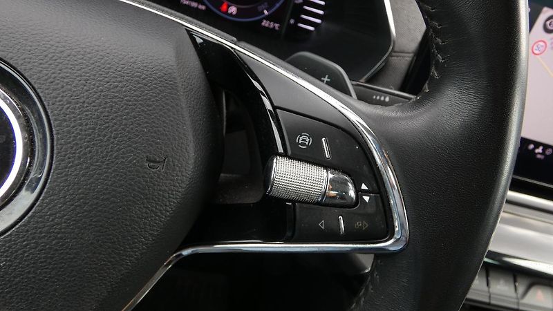 Škoda Octavia 2,0 TDI Style DSG 110 kW - fotka 13 z 24