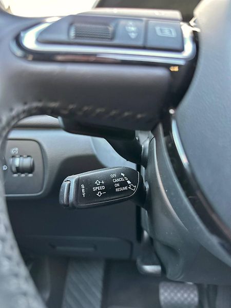 Audi Q3 (2018) S-LINE 2.0 TFSI 147KW PREMIUM+ - fotka 28 z 39