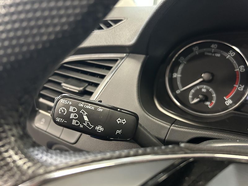 Škoda Fabia (2022) 1.0TSi Ambition TOP - fotka 9 z 22