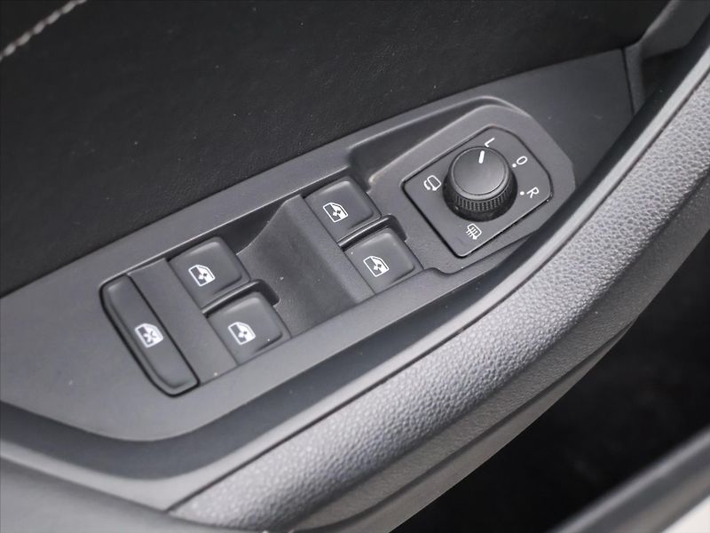 Škoda Kodiaq 2,0 TDI 147kW 4x4 DSG Tour DPH - fotka 16 z 34