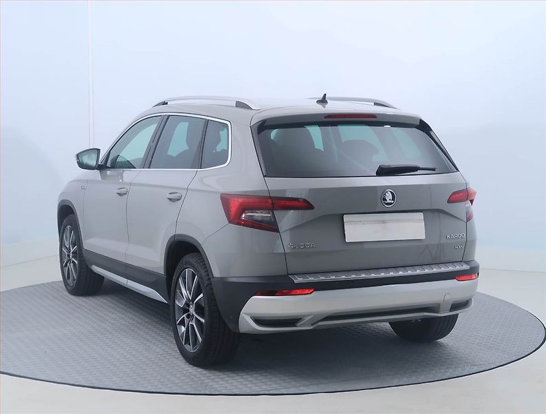 Škoda Karoq (2019) Scout 1.5 TSI 4x4, 4X4 - fotka 4 z 16