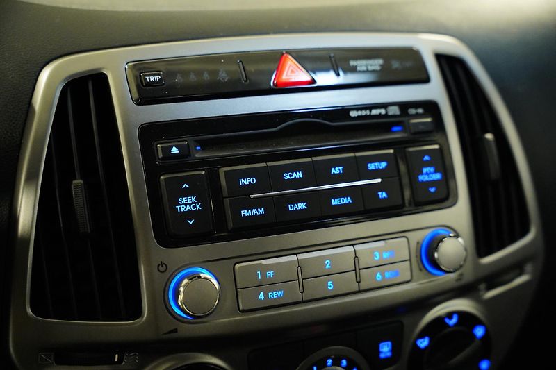 Hyundai i20 - fotka 17 z 21