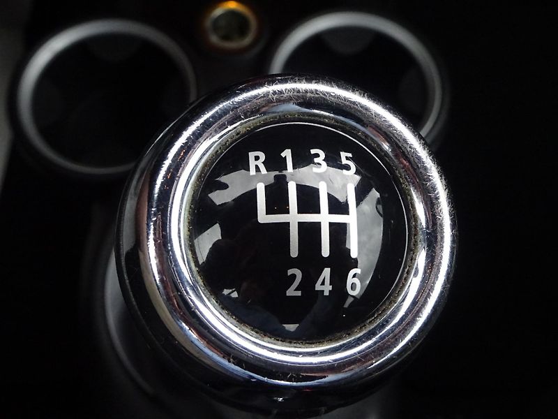 Mini Cooper S 1.6 135kW KABRIO KŮŽE  - fotka 15 z 31