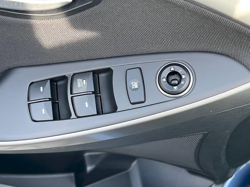 Hyundai i30 (2016) Trikolor 1.6 CRDi 81kW 6° manu - fotka 25 z 27