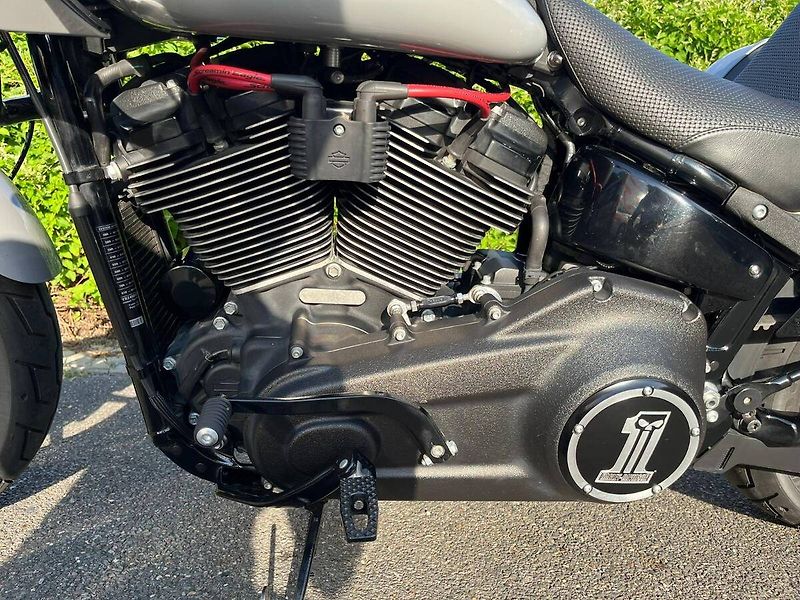 Harley-Davidson (2024) FXLRST Low Rider ST - fotka 11 z 19