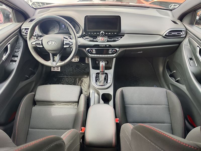 Hyundai i30 1.5 T-GDI/117kW N-Line DCT - fotka 14 z 32
