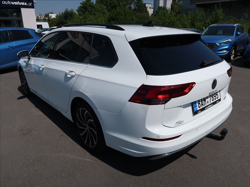 Volkswagen Golf 1,5 TSi,110kW,1majČR,Style,DPH - fotka 4 z 24