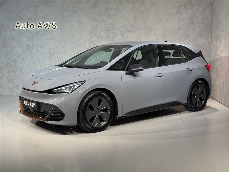Cupra Born 150kW LED Tepelko Kamera - fotka 1 z 48