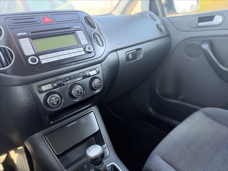 Volkswagen Golf Plus 1,9 TDI GOAL DIGIKLIMA 6KVALT - fotka 9 z 18