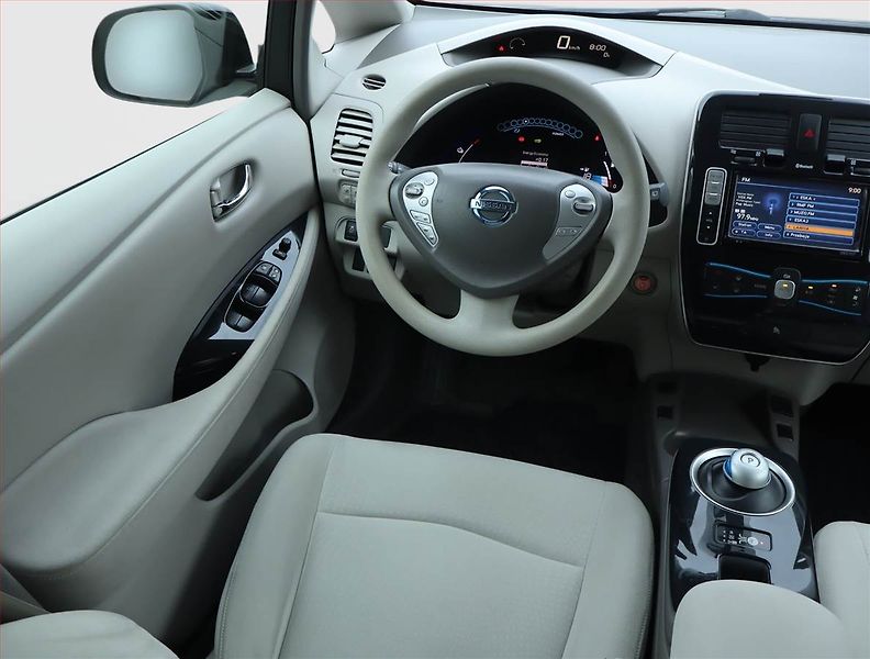 Nissan Leaf (2012) 24 kWh, SoH 62%, Automat - fotka 7 z 17