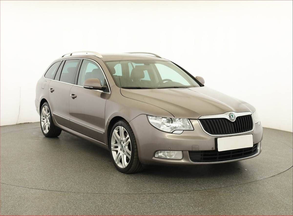Škoda Superb Elegance 2.0 TDI, Serv.kniha