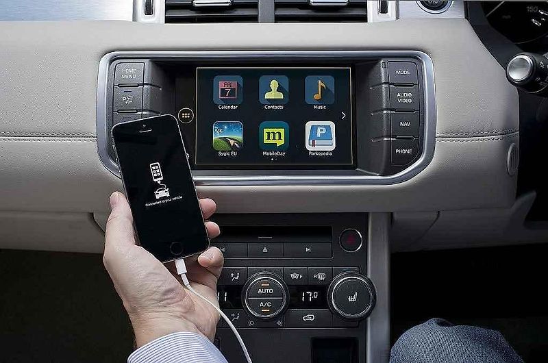 Range Rover Evoque ve verzi Autobiography Dynamic.